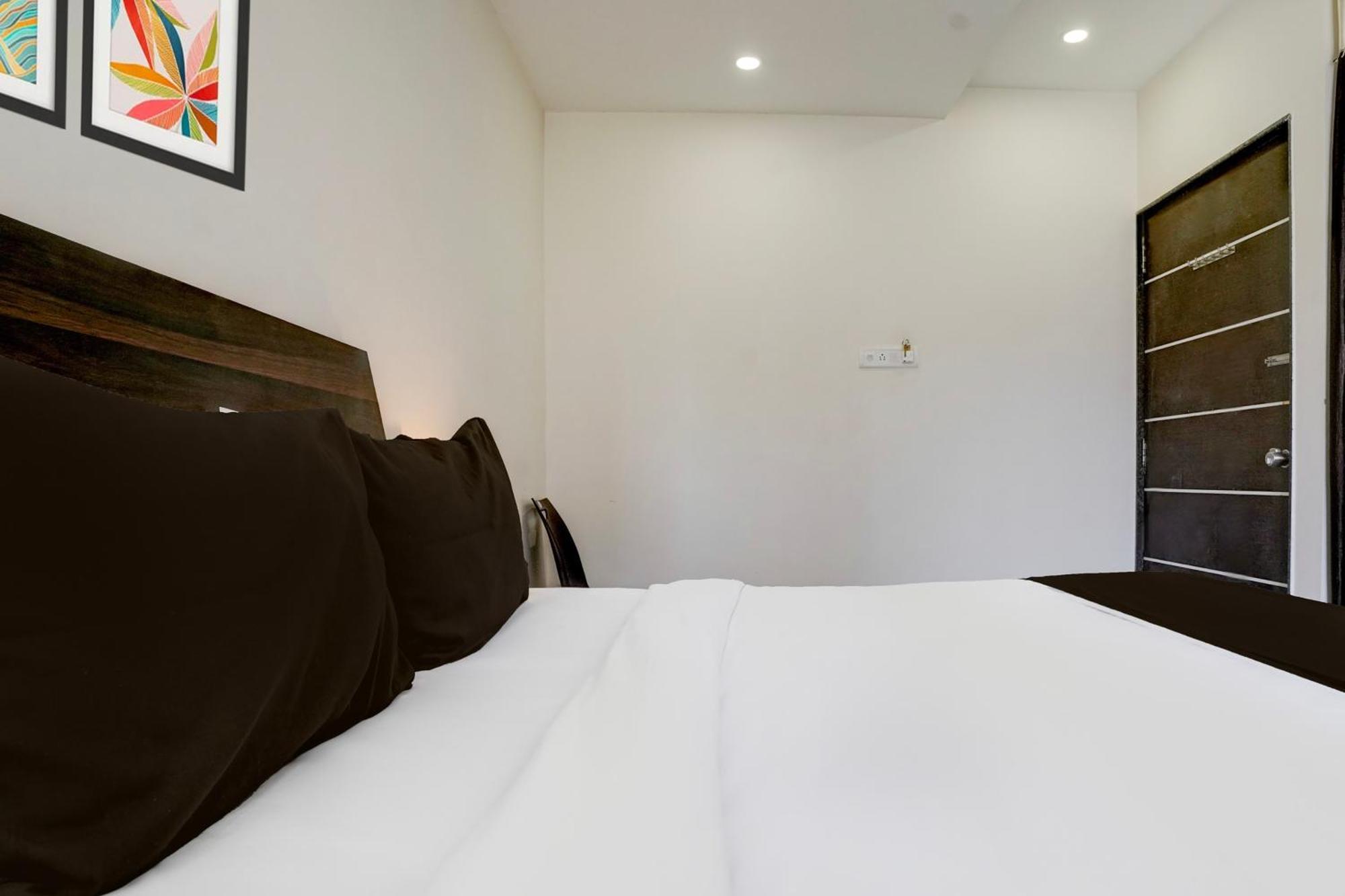 Super Hotel O Chhatrapati Nagar Shirdi Bagian luar foto